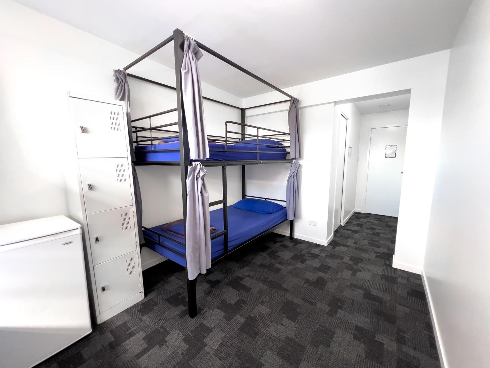 Somewhere To Stay Backpackers Брисбен Номер фото